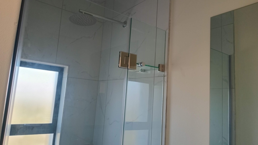 1 Bedroom Property for Sale in Table View Western Cape